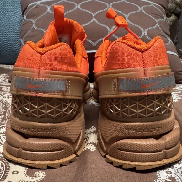 Nike Zoom Vomero 5 Roam "Safety Orange Gum" - Men's Size 9 - FV2295-800 - Picture 6 of 7